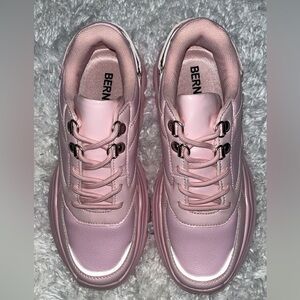 Berness Damian Platform Sneaker Pink size 7